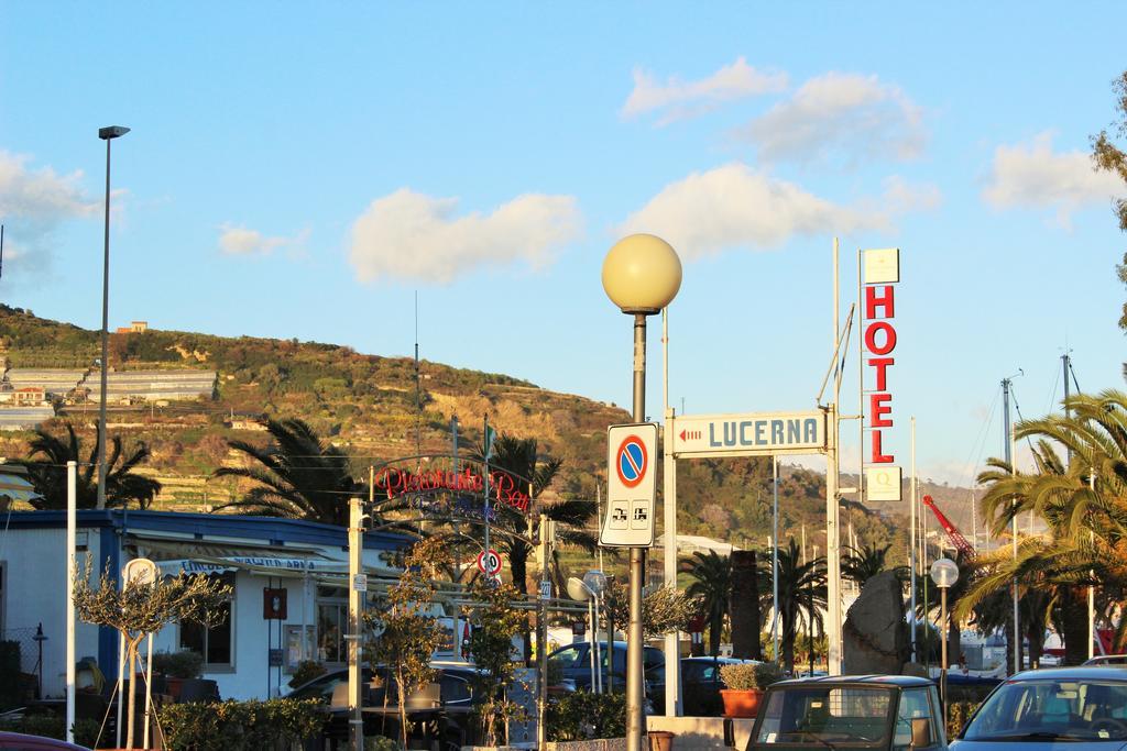 Hotel Lucerna Arma di Taggia Exteriér fotografie