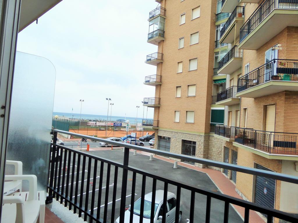 Hotel Lucerna Arma di Taggia Exteriér fotografie