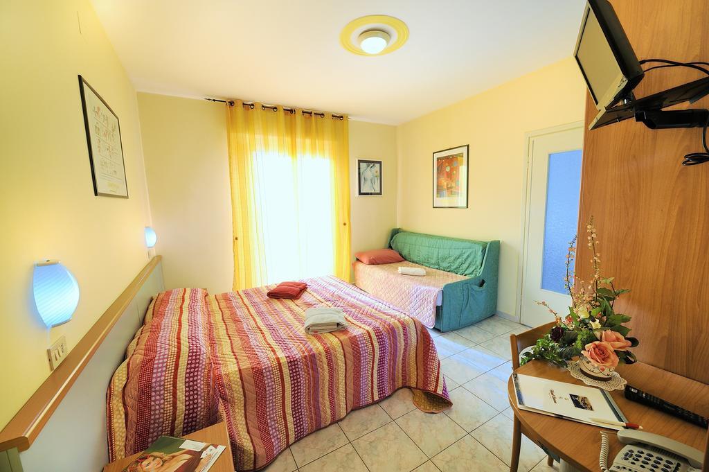 Hotel Lucerna Arma di Taggia Exteriér fotografie